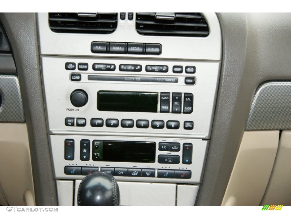2005 Lincoln LS V8 Controls Photo #54507977