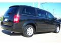 Brilliant Black Crystal Pearlcoat - Town & Country Touring Signature Series Photo No. 65