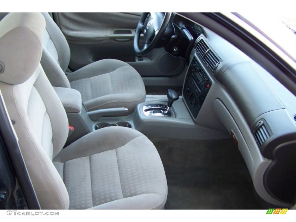 Gray Interior 2001 Volkswagen Passat GLS Wagon Photo #54517379