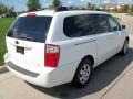 2006 White Kia Sedona LX  photo #4