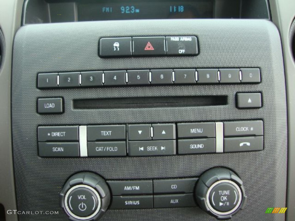 2009 Ford F150 STX SuperCab Audio System Photos