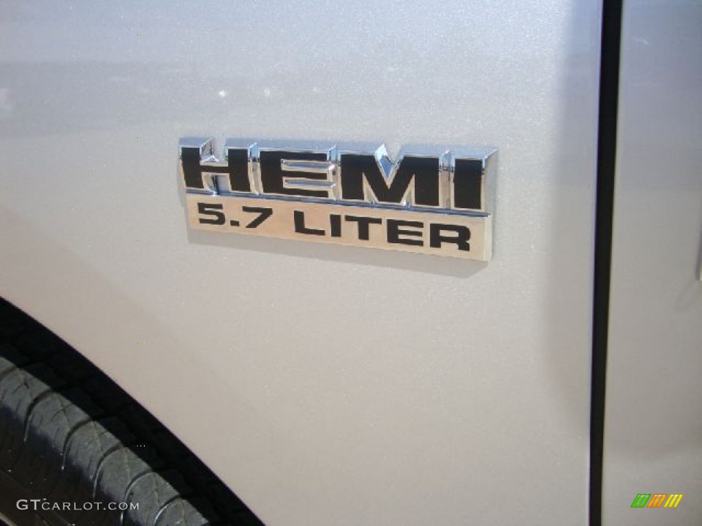 2012 Ram 1500 Big Horn Crew Cab 4x4 - Bright Silver Metallic / Dark Slate Gray/Medium Graystone photo #7