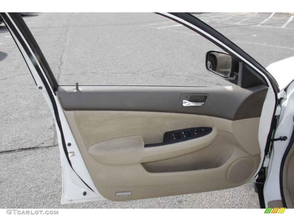 2003 Accord LX Sedan - Taffeta White / Ivory photo #14
