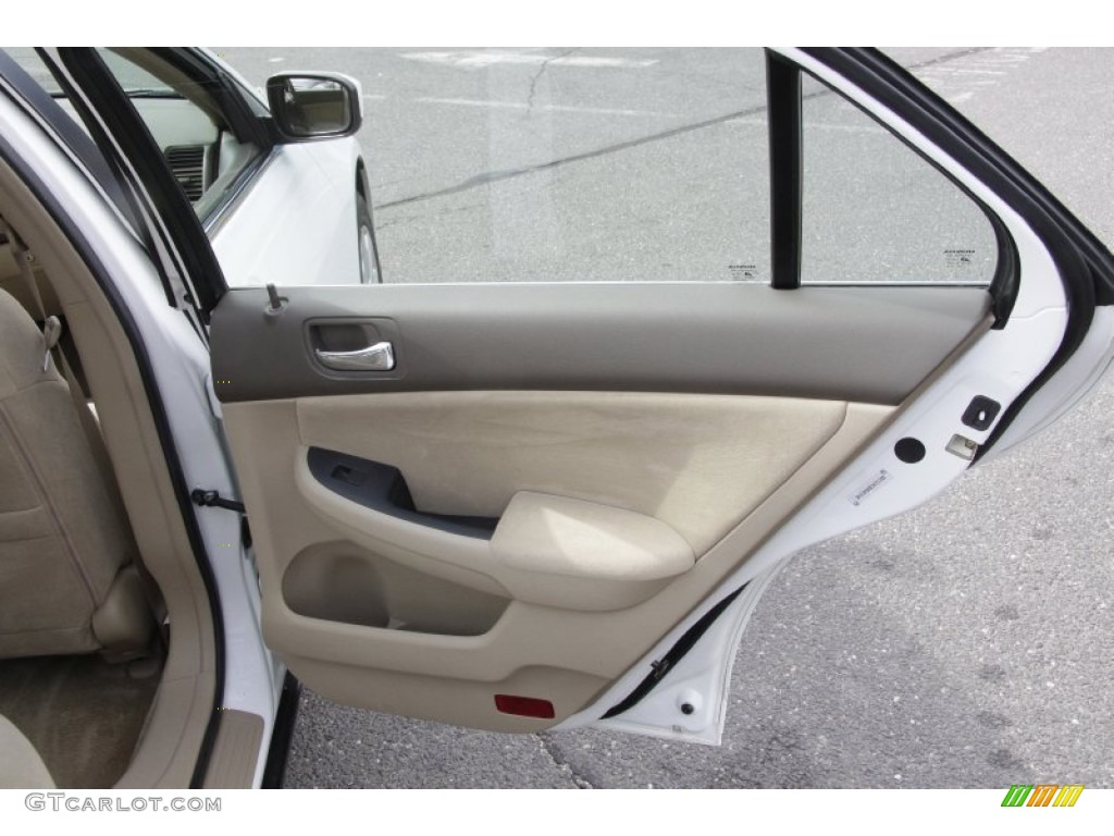 2003 Accord LX Sedan - Taffeta White / Ivory photo #21