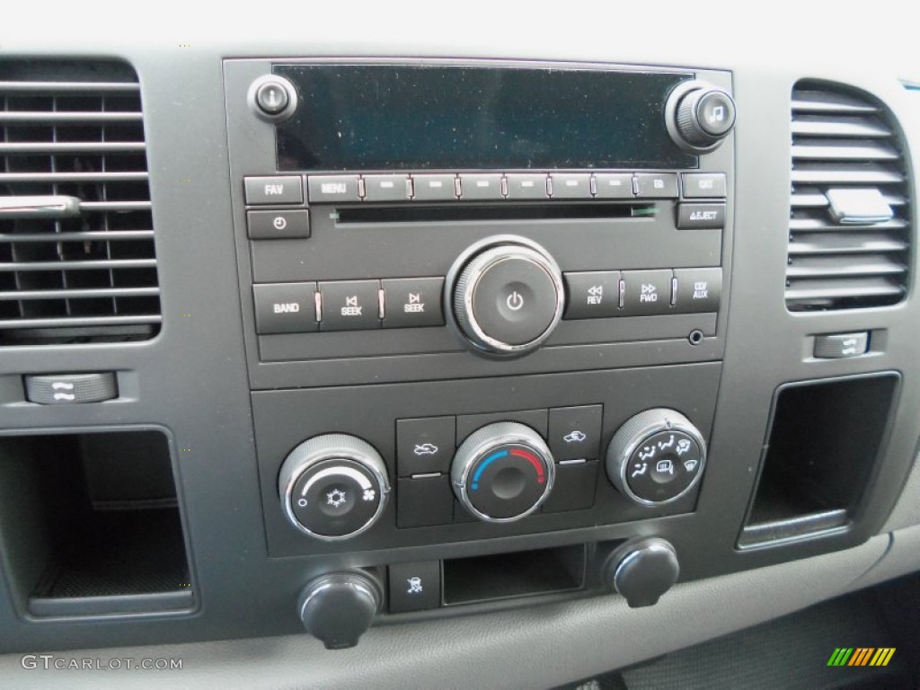 2011 Chevrolet Silverado 2500HD Crew Cab 4x4 Audio System Photo #54522734