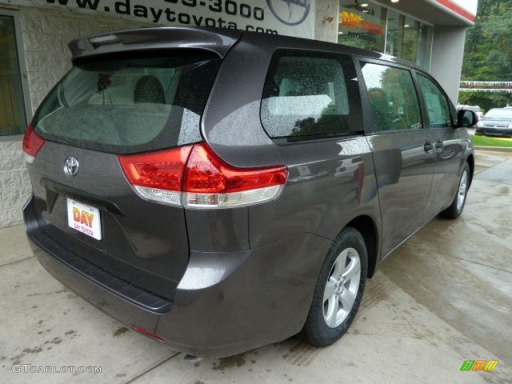 2012 Sienna V6 - Predawn Gray Mica / Light Gray photo #2