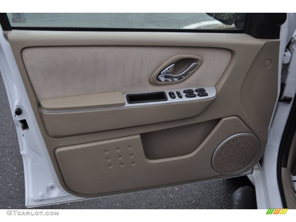 2005 Mercury Mariner V6 Premier 4WD Pebble/Light Parchment Door Panel Photo #54526739