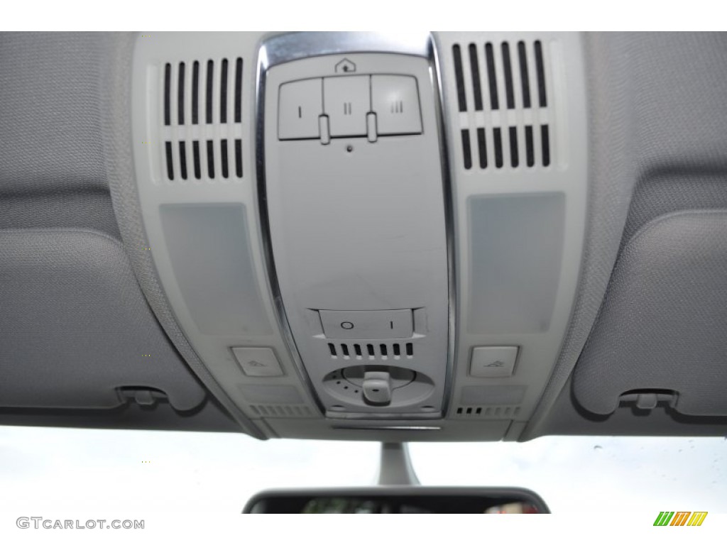 2006 Audi A6 3.2 quattro Avant Controls Photo #54527552