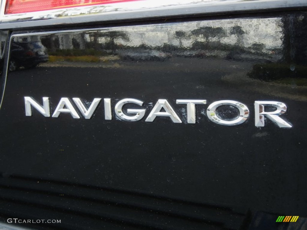 2007 Navigator Ultimate - Black / Stone photo #9