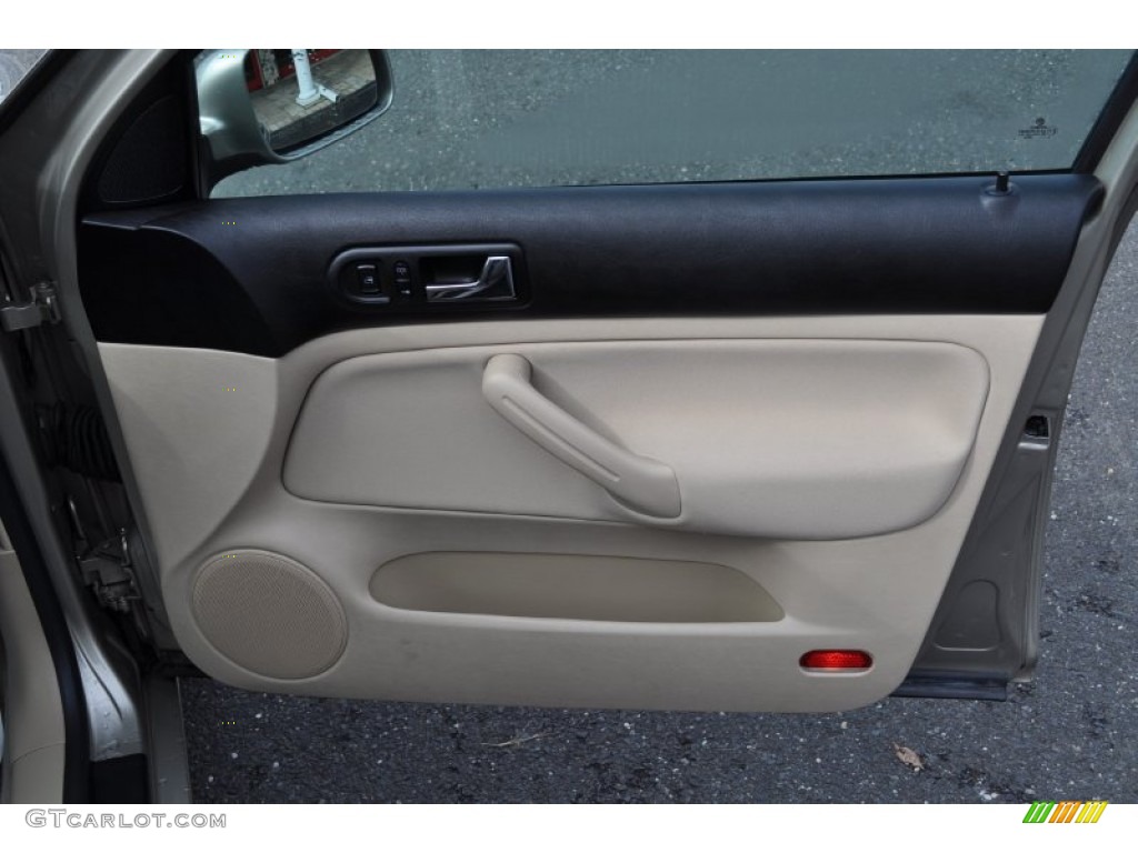 2004 Volkswagen Jetta GL Sedan Beige Door Panel Photo #54528494