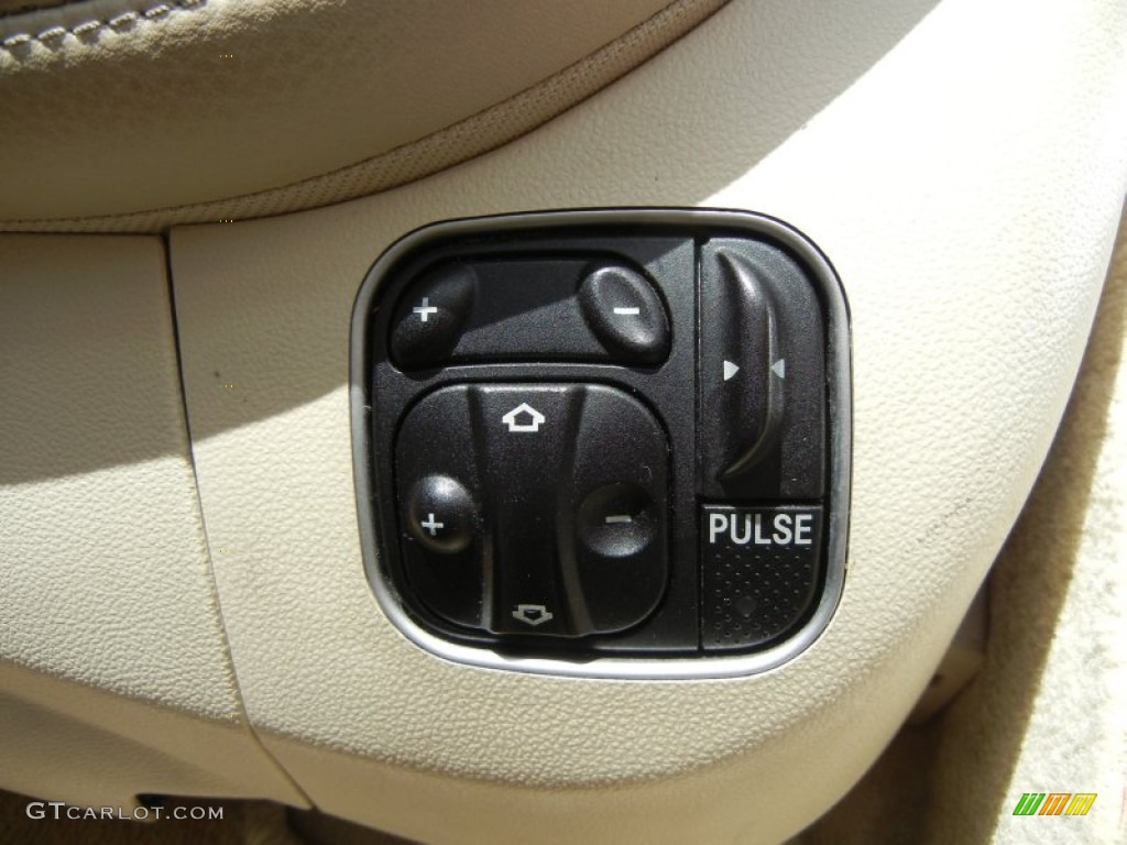 2007 Mercedes-Benz SL 550 Roadster Controls Photo #54528734