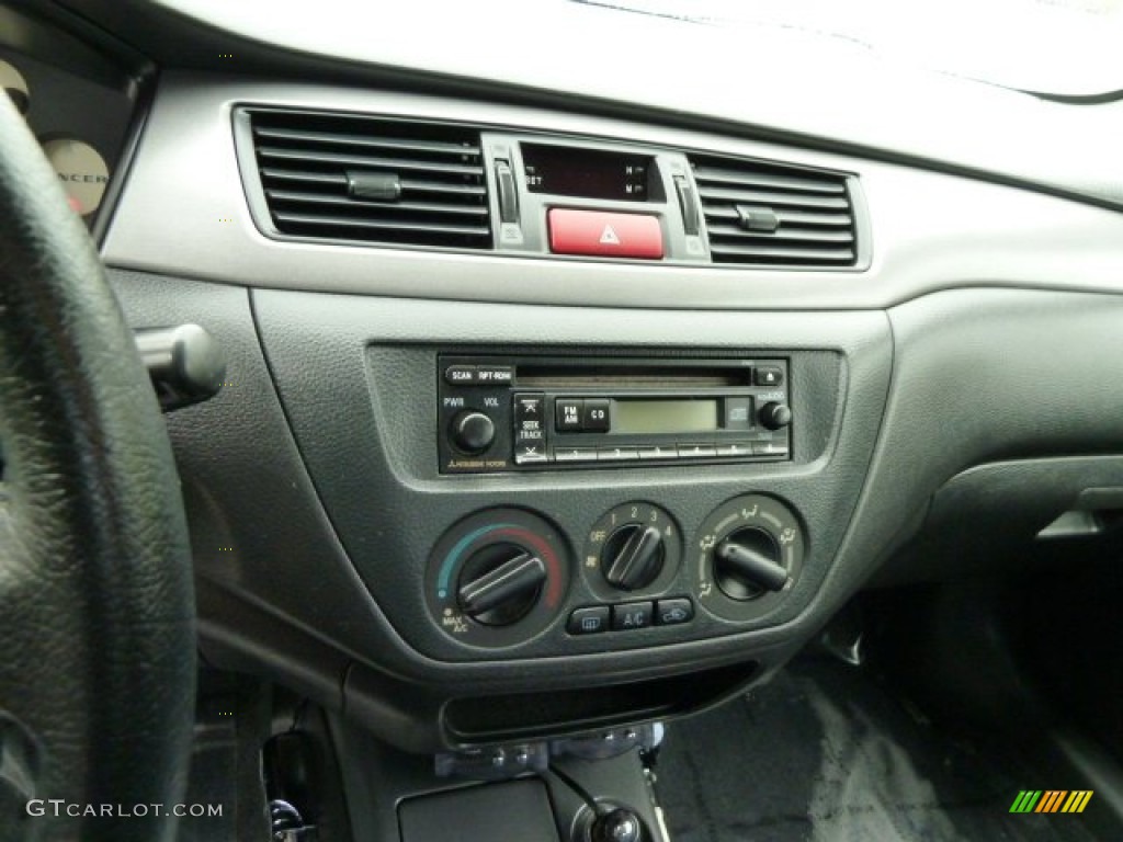 2003 Mitsubishi Lancer OZ Rally Controls Photo #54531557