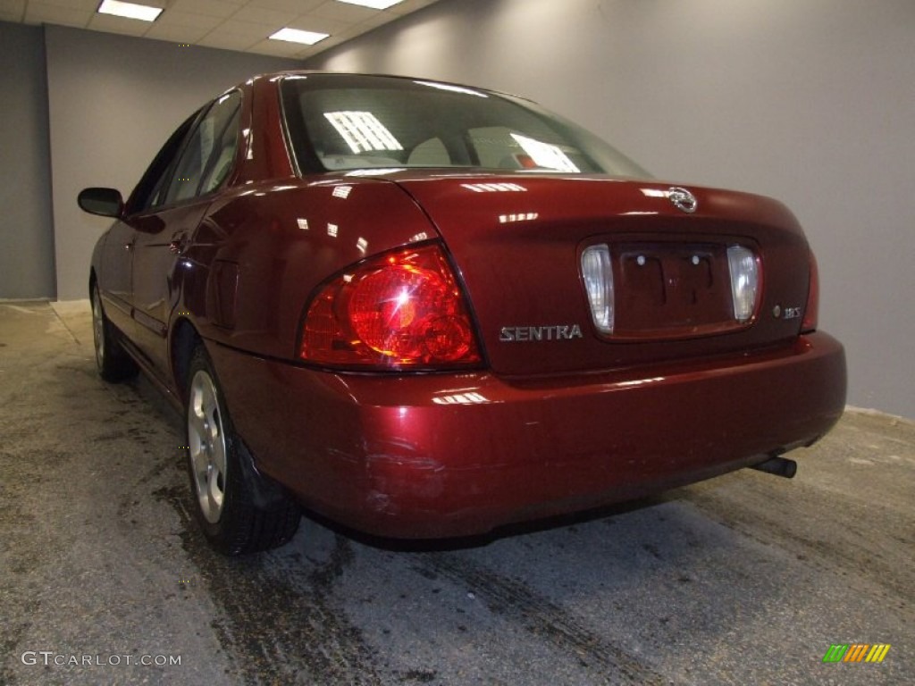 2005 Sentra 1.8 S - Inferno Red / Charcoal photo #5