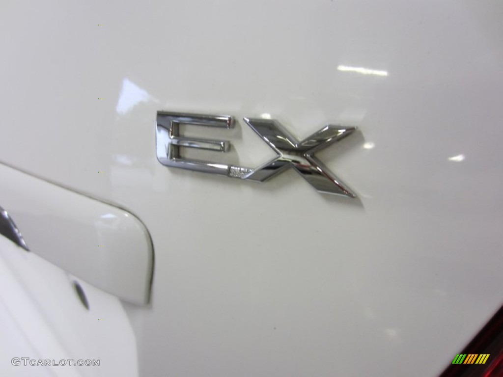 2007 Spectra EX Sedan - White / Gray photo #14