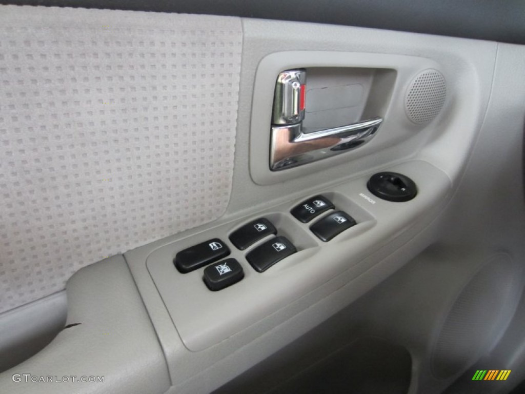 2007 Spectra EX Sedan - White / Gray photo #22
