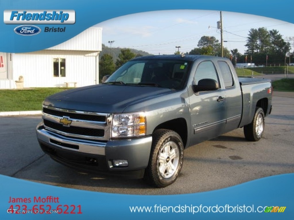 2009 Silverado 1500 LT Extended Cab 4x4 - Blue Granite Metallic / Ebony photo #2