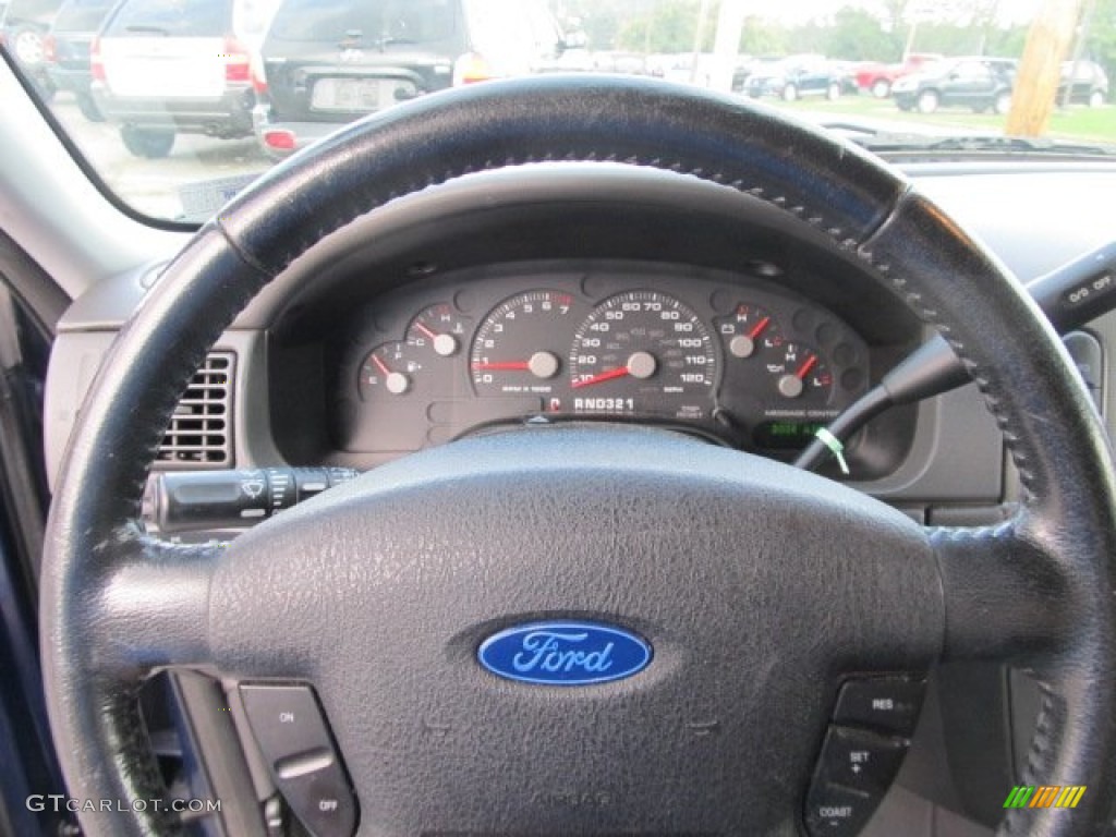 2005 Ford Explorer XLT 4x4 Graphite Steering Wheel Photo #54535884