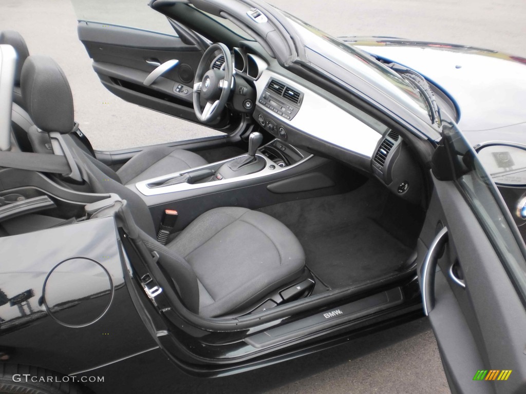 Black Interior 2006 BMW Z4 3.0i Roadster Photo #54537463