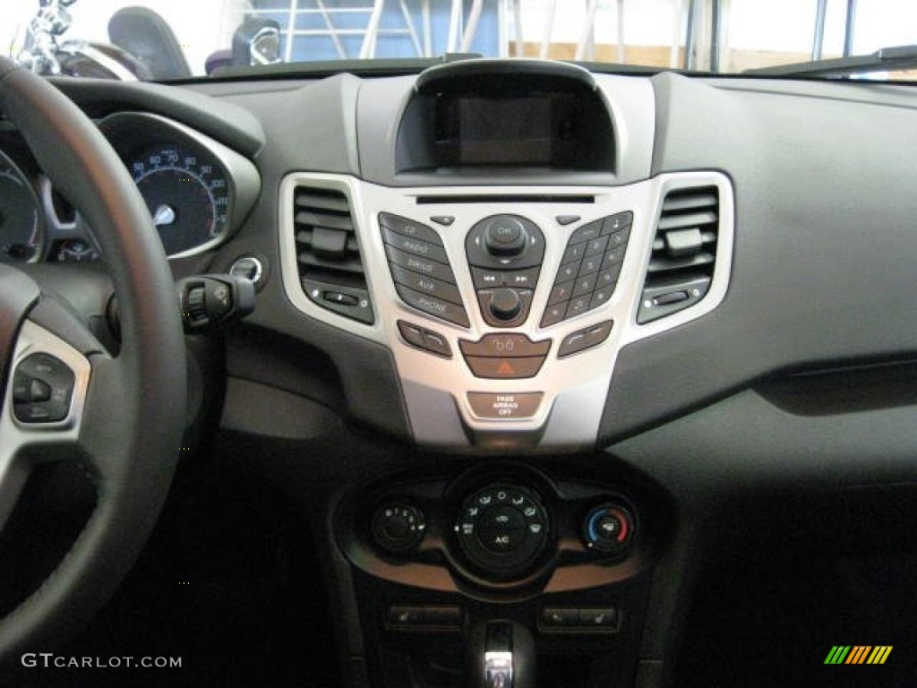 2012 Ford Fiesta SES Hatchback Controls Photo #54537814