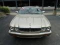 Topaz Metallic - XJ Vanden Plas Photo No. 10