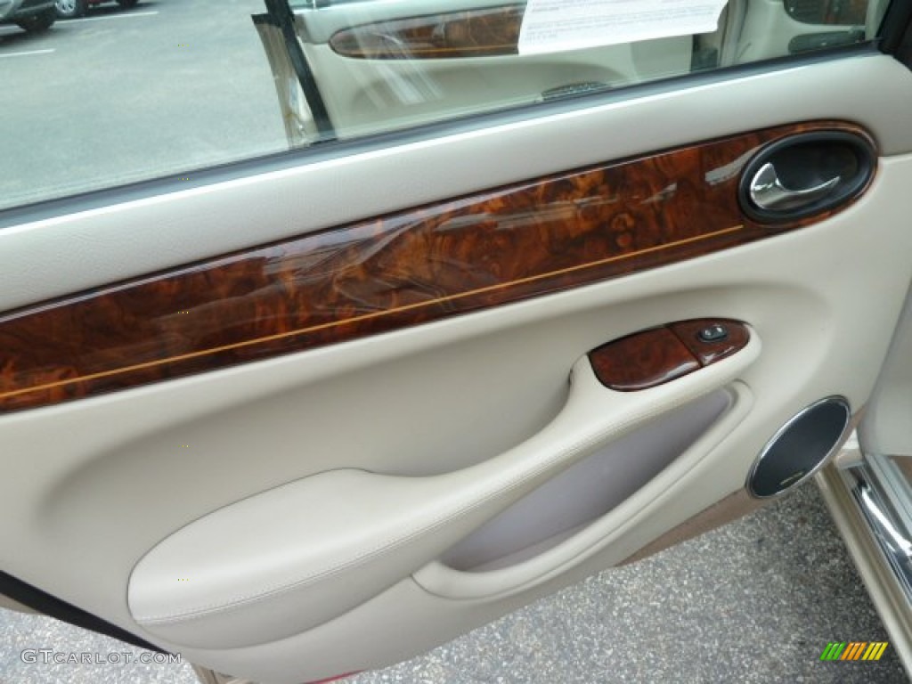 2000 Jaguar XJ Vanden Plas Oatmeal Door Panel Photo #54539559