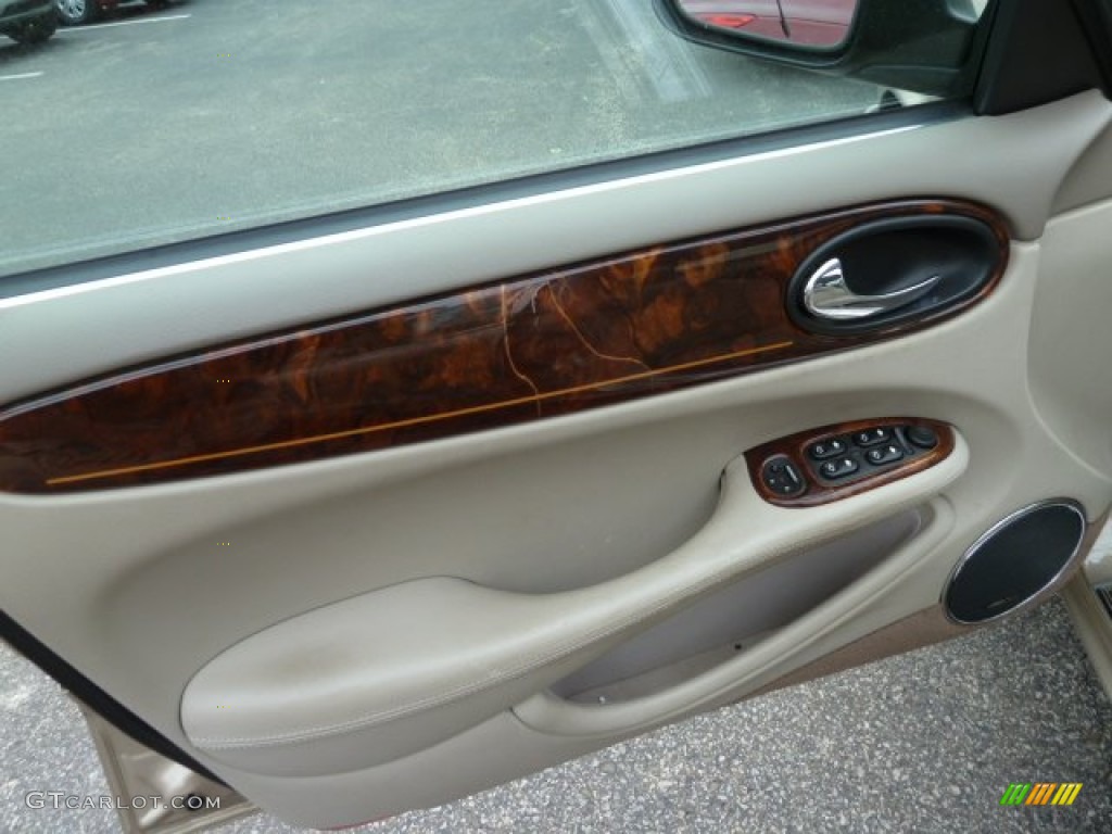 2000 Jaguar XJ Vanden Plas Oatmeal Door Panel Photo #54539568