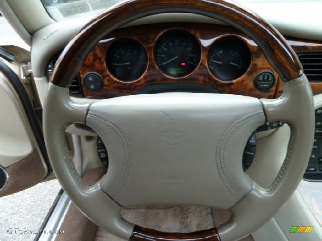 2000 Jaguar XJ Vanden Plas Steering Wheel Photos