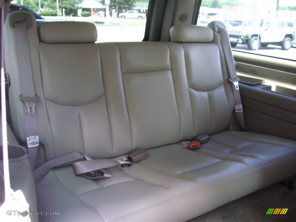 Tan/Neutral Interior 2003 Chevrolet Suburban 1500 LT Photo #54539874