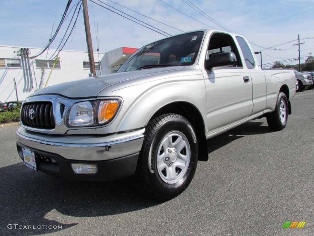 2004 Tacoma SR5 Xtracab - Lunar Mist Metallic / Charcoal photo #1