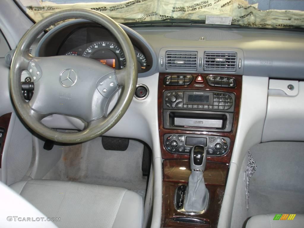 2001 C 320 Sedan - Brilliant Silver Metallic / Ash photo #3