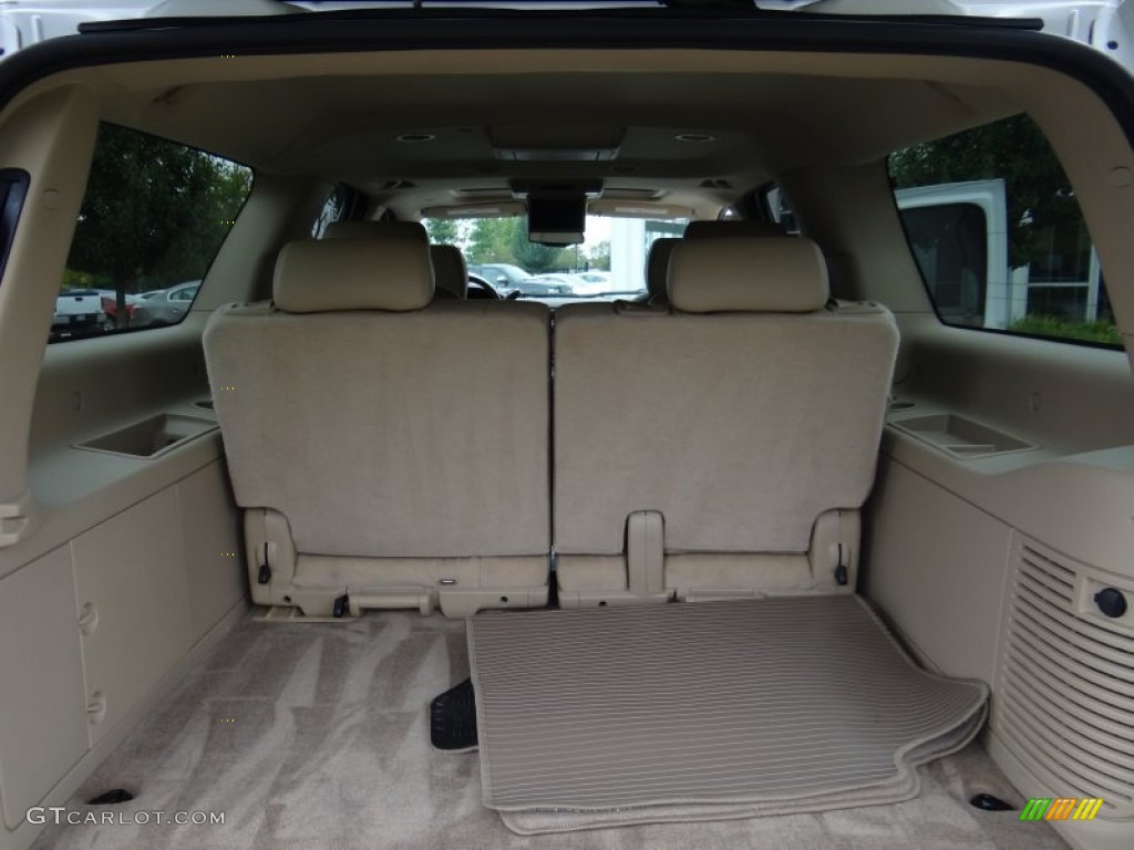 2009 Suburban LTZ 4x4 - Summit White / Light Cashmere/Dark Cashmere photo #8