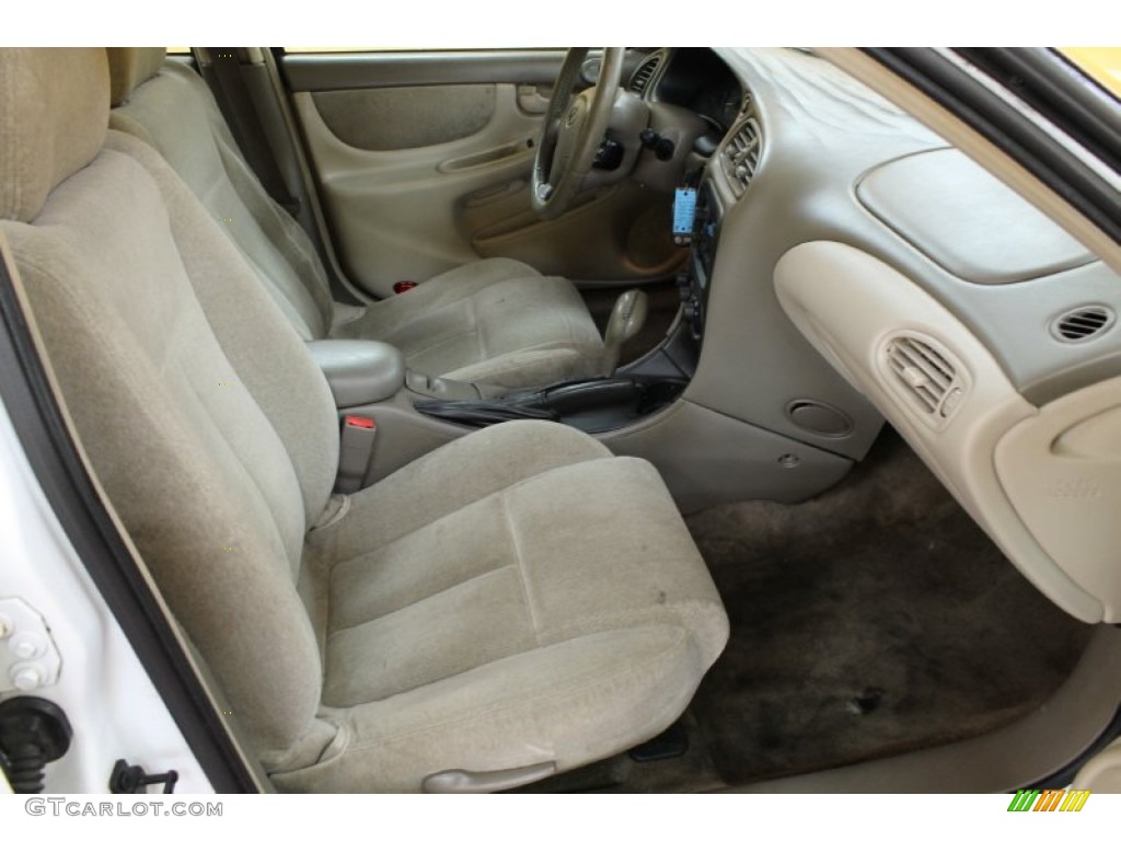Neutral Interior 2000 Oldsmobile Alero GL Sedan Photo #54541571