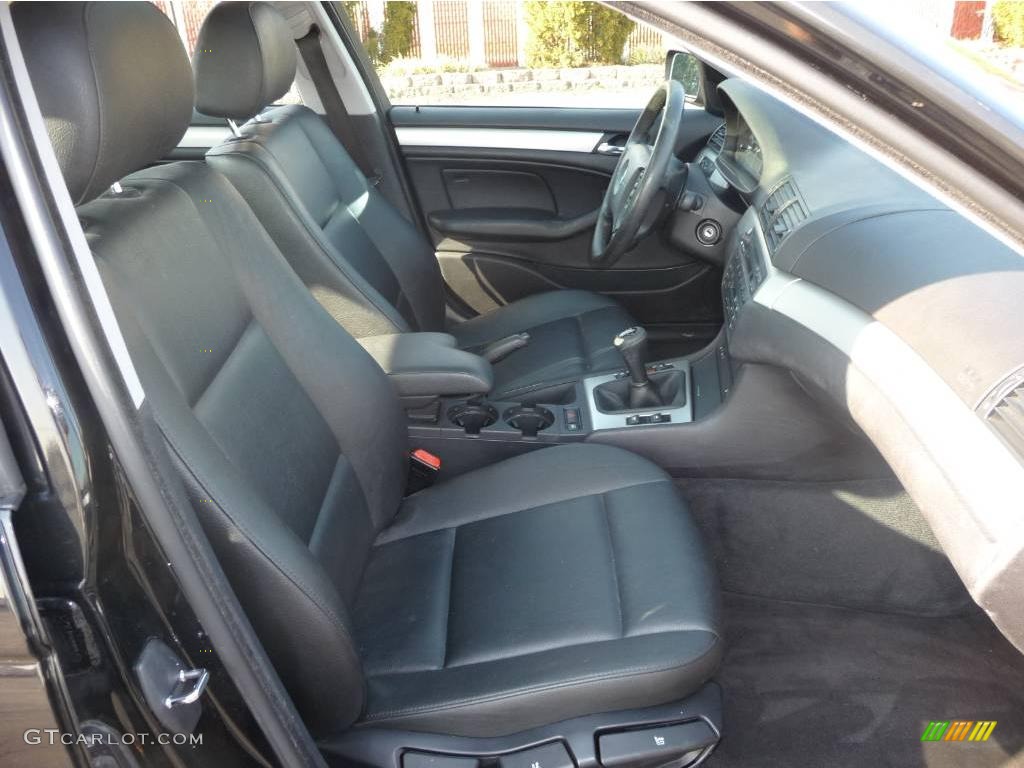 2004 3 Series 325i Sedan - Jet Black / Black photo #17