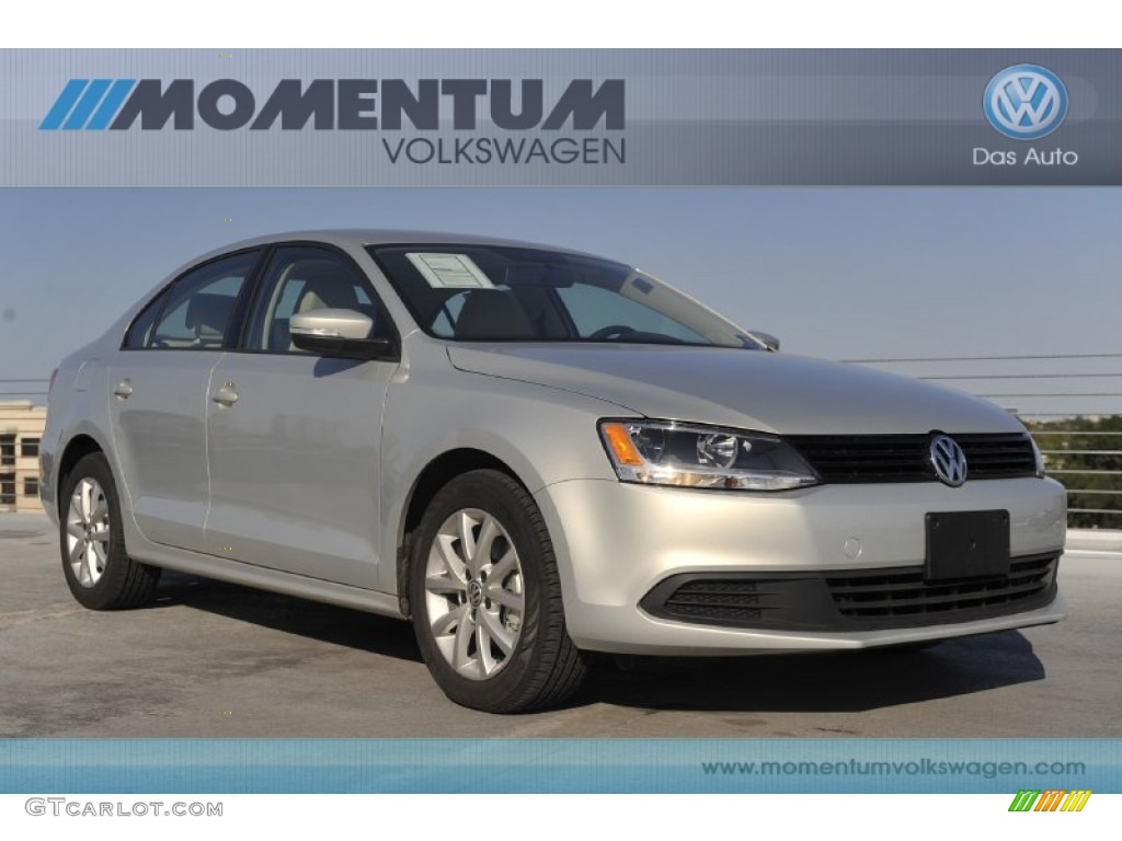 White Gold Metallic Volkswagen Jetta