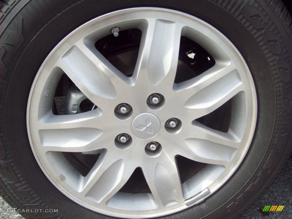 2011 Mitsubishi Endeavor LS Wheel Photo #54544470