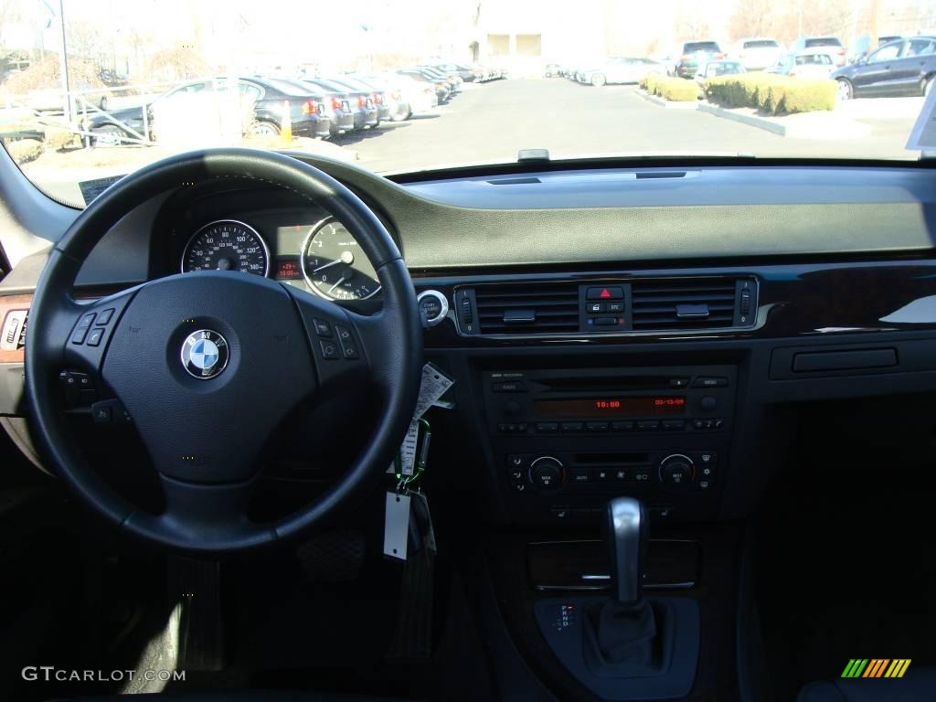 2006 3 Series 325xi Sedan - Titanium Silver Metallic / Black photo #10
