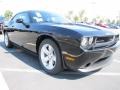 Pitch Black - Challenger SXT Photo No. 4