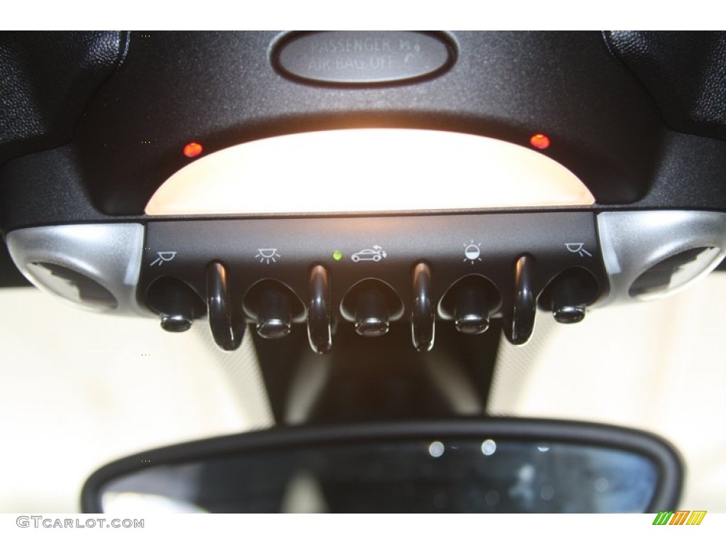 2012 Mini Cooper S Coupe Controls Photo #54548898