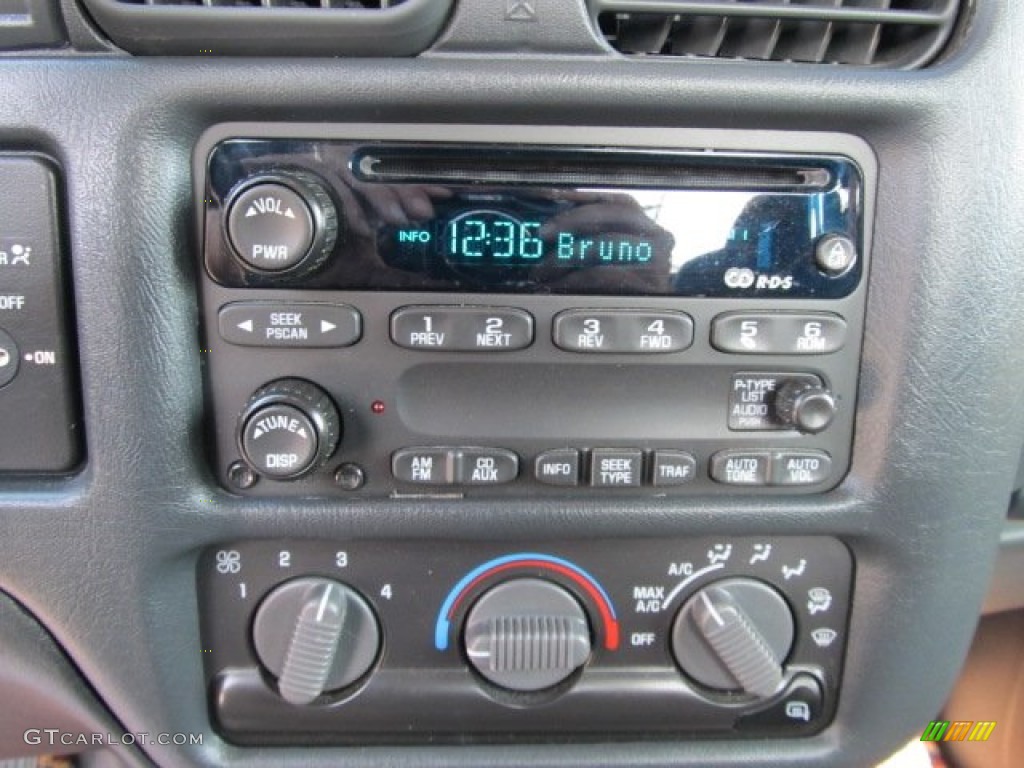 2003 GMC Sonoma SLS Extended Cab Audio System Photo #54549675