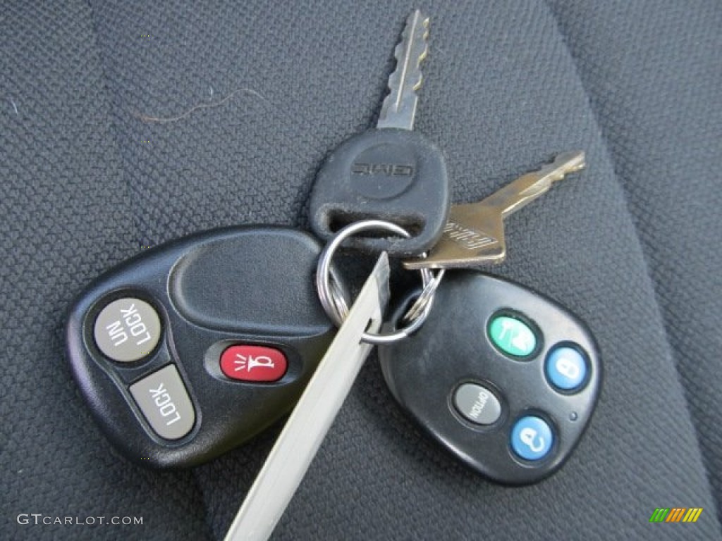 2003 GMC Sonoma SLS Extended Cab Keys Photo #54549681