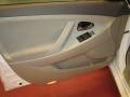 Super White - Camry LE Photo No. 11