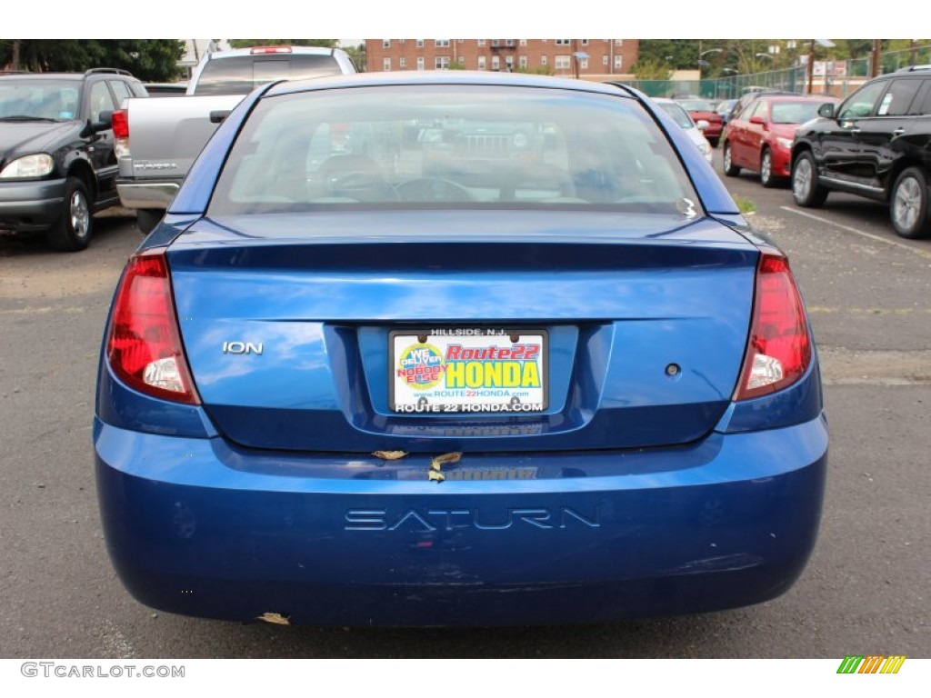 2005 ION 2 Sedan - Pacific Blue / Gray photo #4