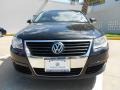 Deep Black - Passat Turbo Sedan Photo No. 2