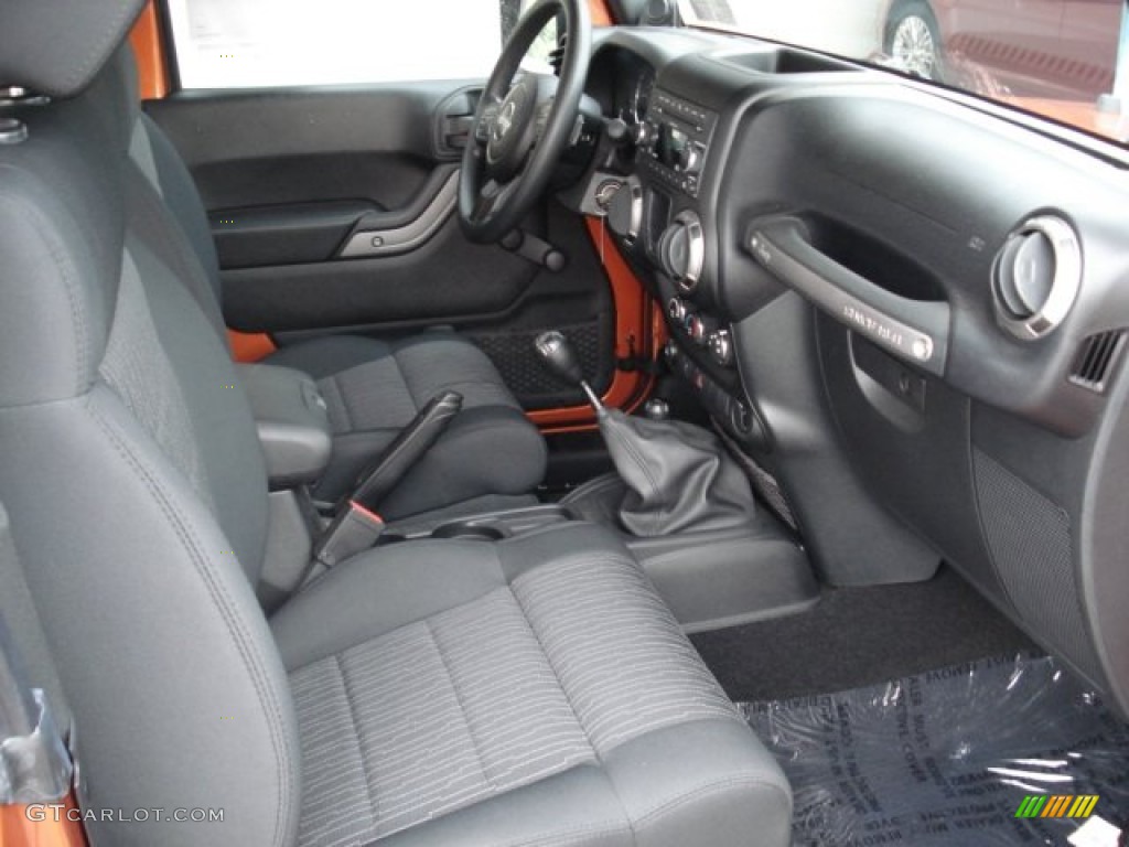 2011 Wrangler Sport 4x4 - Mango Tango Pearl / Black photo #19