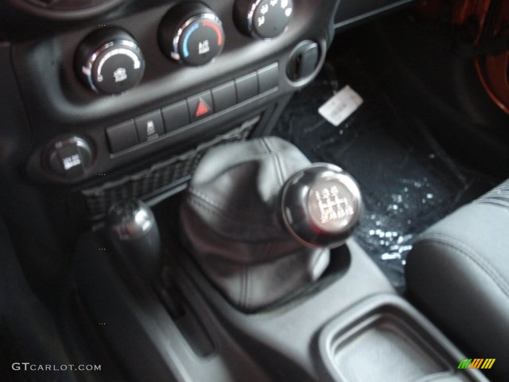 2011 Wrangler Sport 4x4 - Mango Tango Pearl / Black photo #23