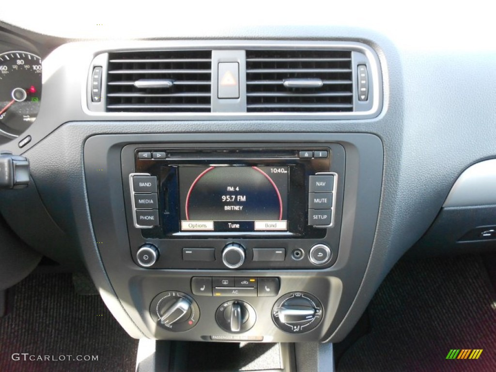 2012 Volkswagen Jetta SEL Sedan Controls Photo #54555363