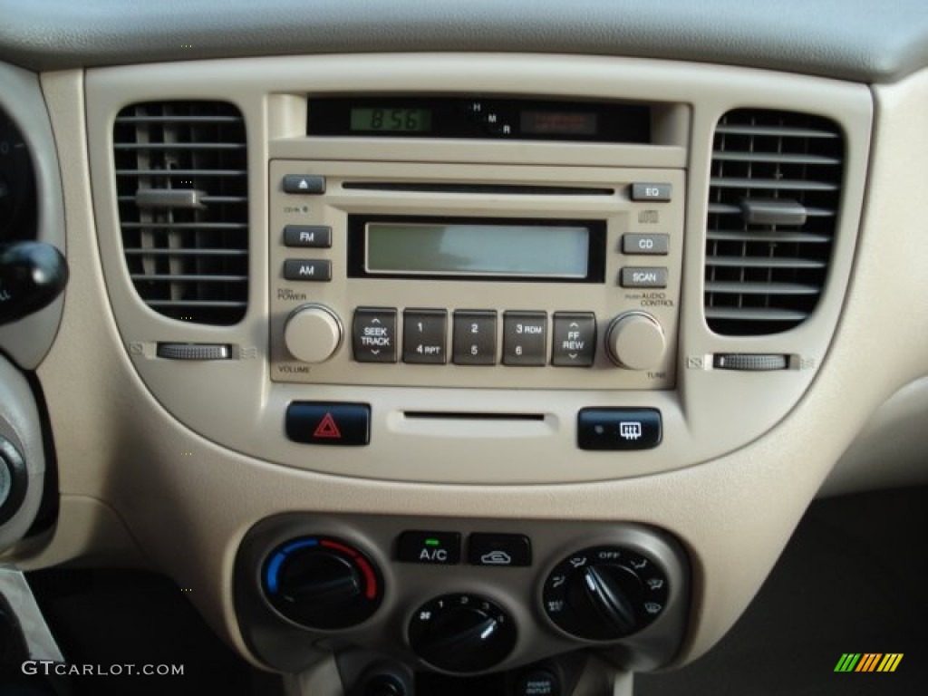 2006 Kia Rio LX Sedan Controls Photo #54555642