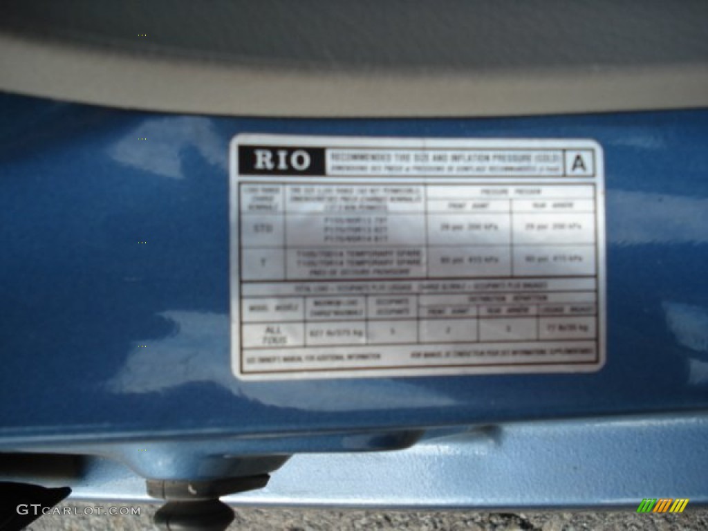 2002 Rio Sedan - Atlantic Blue / Gray photo #25