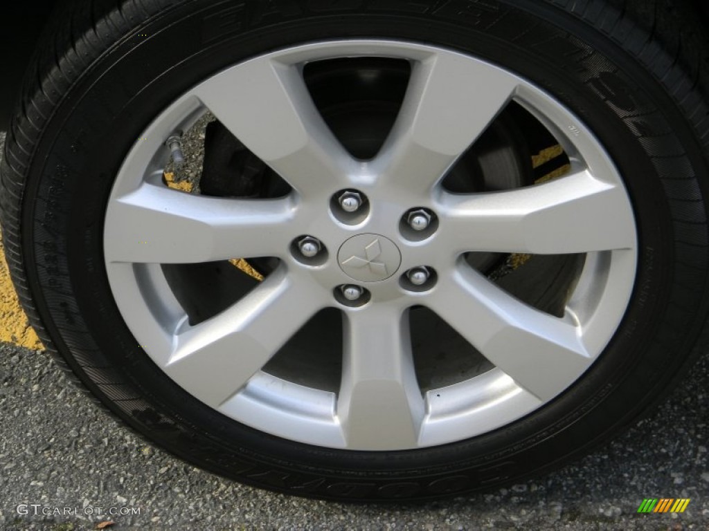 2010 Mitsubishi Outlander XLS 4WD Wheel Photo #54556347