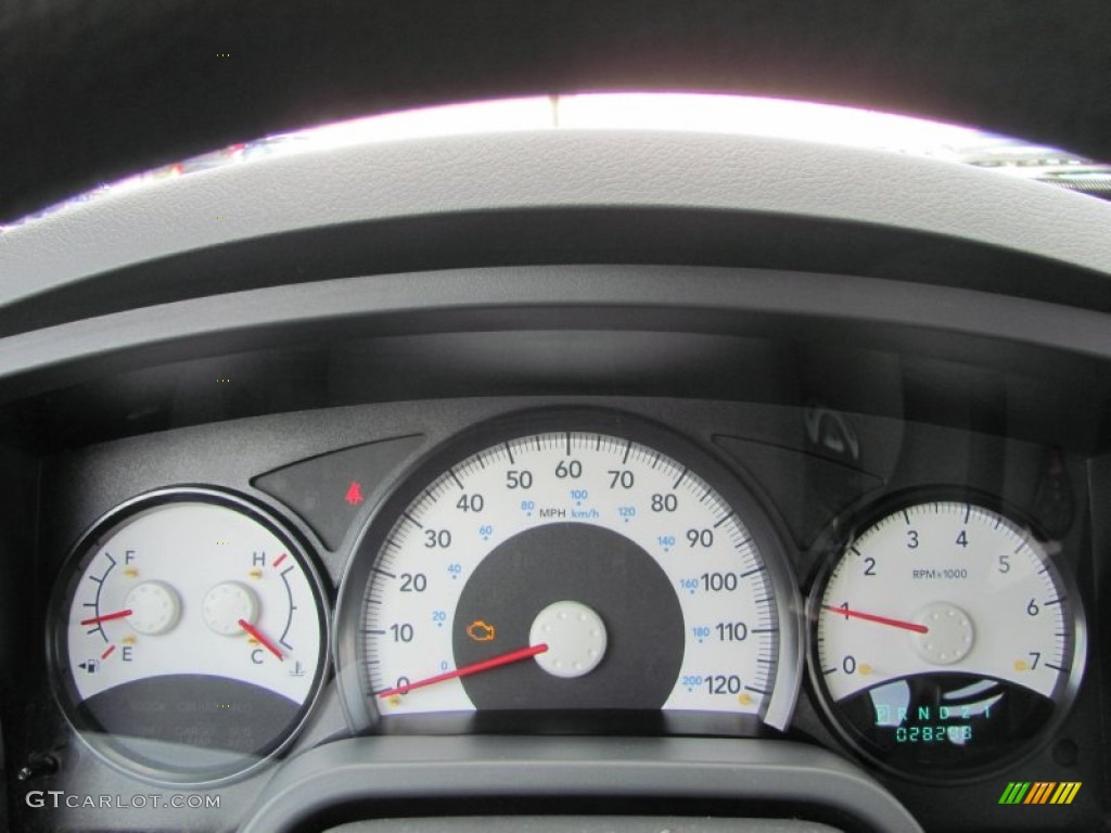 2005 Dodge Dakota ST Club Cab Gauges Photo #54558600